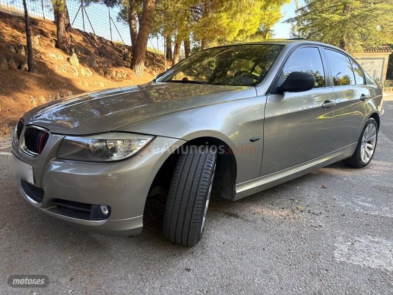BMW Serie 3 3 2.0D PIEL BEIGE-NAVI-TECHO CRISTAL-PARK de 2010 con 150.000 Km por 5.700 EUR. en Granada