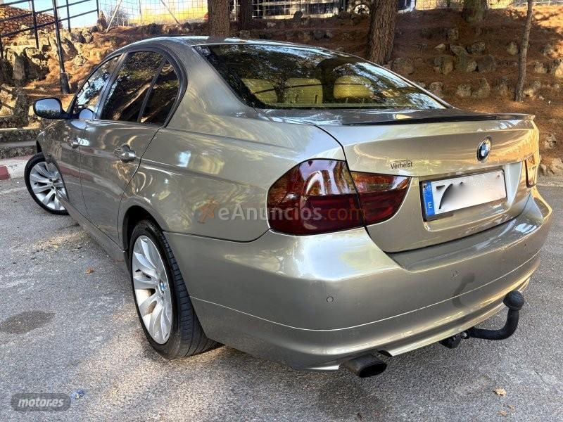BMW Serie 3 3 2.0D PIEL BEIGE-NAVI-TECHO CRISTAL-PARK de 2010 con 150.000 Km por 5.700 EUR. en Granada