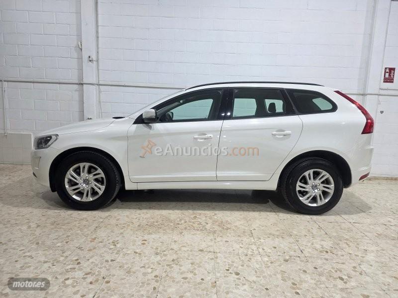 Volvo XC 60 Premium edition de 2016 con 200.000 Km por 12.900 EUR. en Sevilla