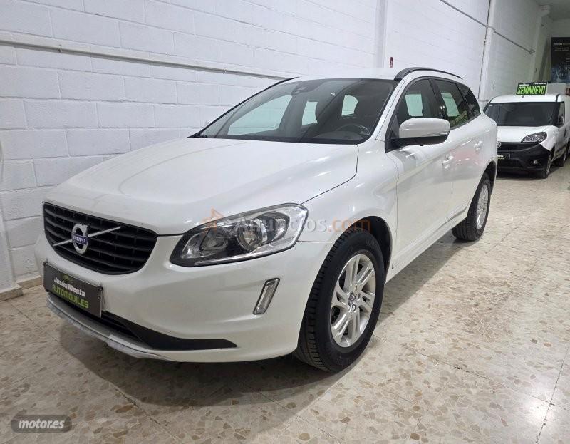 Volvo XC 60 Premium edition de 2016 con 200.000 Km por 12.900 EUR. en Sevilla