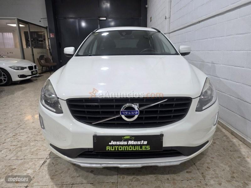 Volvo XC 60 Premium edition de 2016 con 200.000 Km por 12.900 EUR. en Sevilla