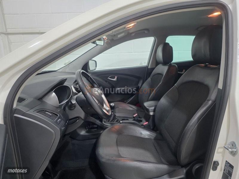 Hyundai ix35 1.7 crdi de 2014 con 168.000 Km por 9.800 EUR. en Sevilla