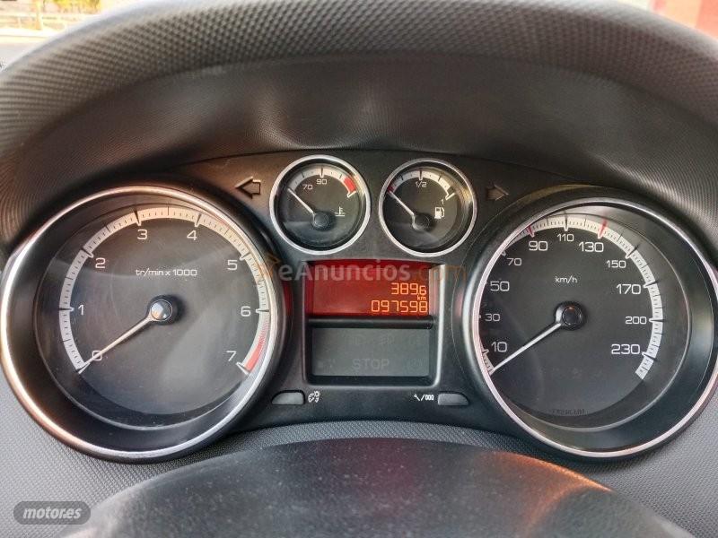 Peugeot 308 Comfort 1.6 VTI 120CV de 2010 con 97.598 Km por 7.000 EUR. en Lleida