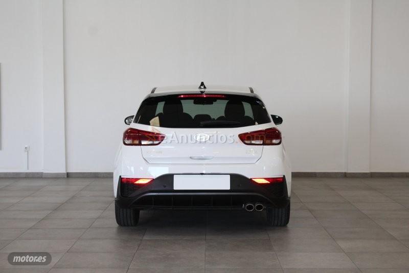 Hyundai i30 TGDI NLINE 100CV de 2025 con 24.238 Km por 22.990 EUR. en Cadiz