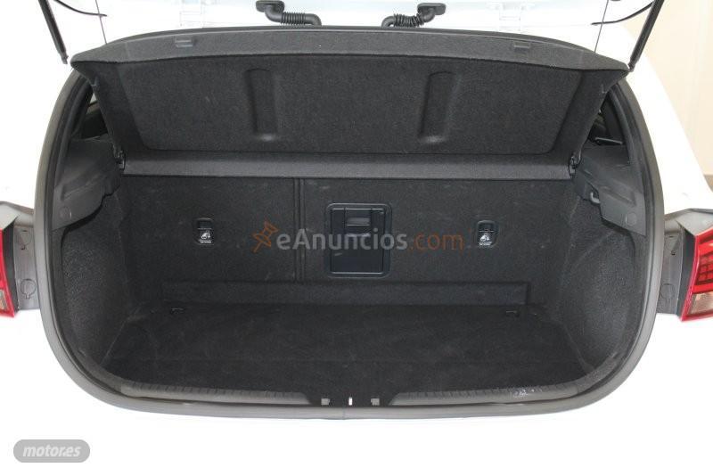 Hyundai i30 TGDI NLINE 100CV de 2025 con 24.238 Km por 22.990 EUR. en Cadiz