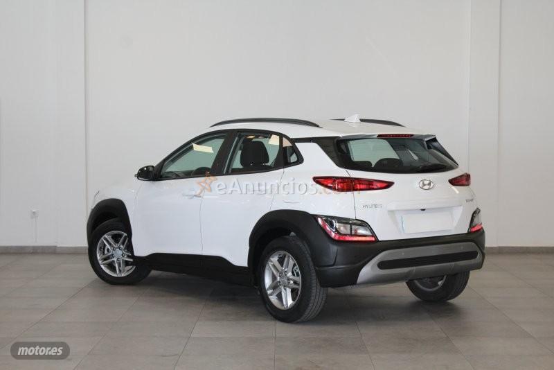 Hyundai Kona 1.0 TGDI MAXX DCT 120CV de 2022 con 15.475 Km por 19.990 EUR. en Cadiz