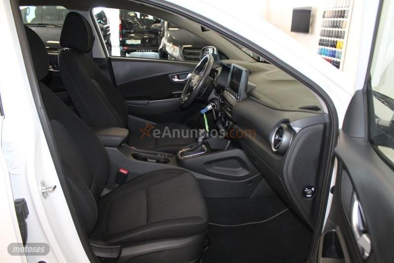Hyundai Kona 1.0 TGDI MAXX DCT 120CV de 2022 con 15.475 Km por 19.990 EUR. en Cadiz