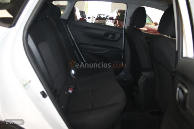 Hyundai Bayon 1.2 MPI Maxx 79CV de 2024 con 52.673 Km por 17.500 EUR. en Cadiz