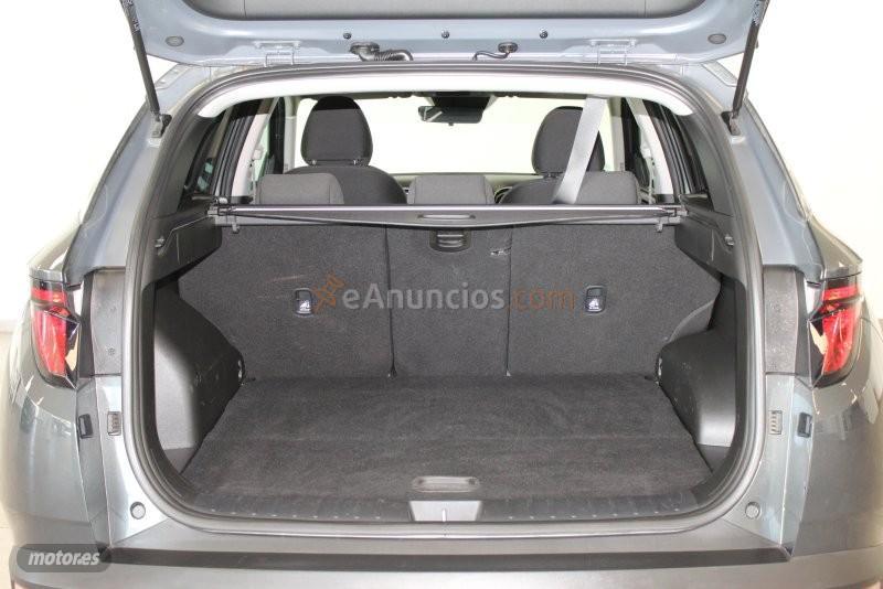 Hyundai Tucson 1.6D 100kW (136CV) 48V Maxx de 2022 con 65.031 Km por 22.990 EUR. en Cadiz