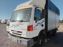 Nissan Atleon 110 CAJA FRUTERA O PAQUETERA. de 2001 con 345.000 Km por 7.000 EUR. en Murcia