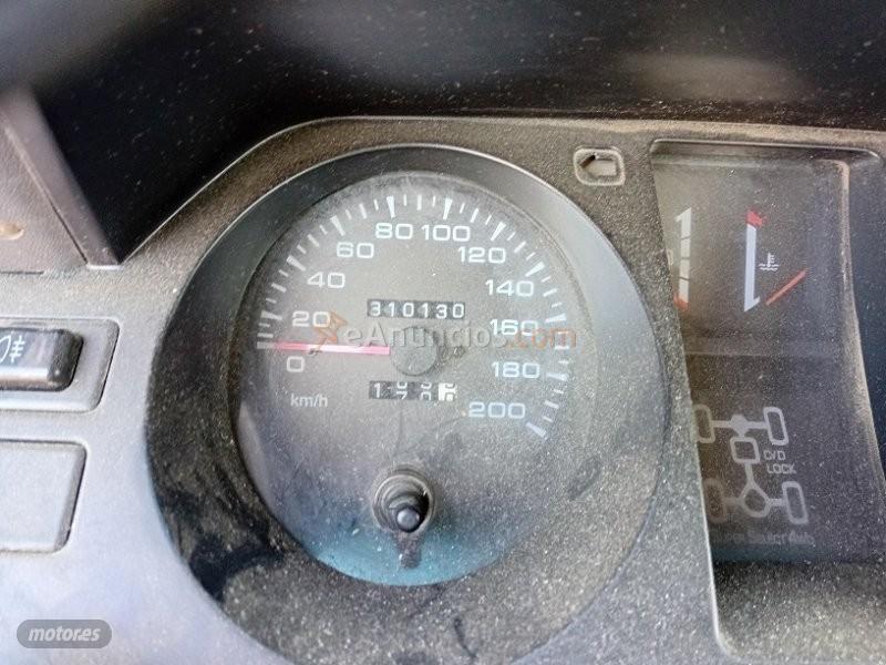 Mitsubishi Montero LARGO 2.8 TDI 125 CV de 1997 con 310.000 Km por 3.500 EUR. en Murcia