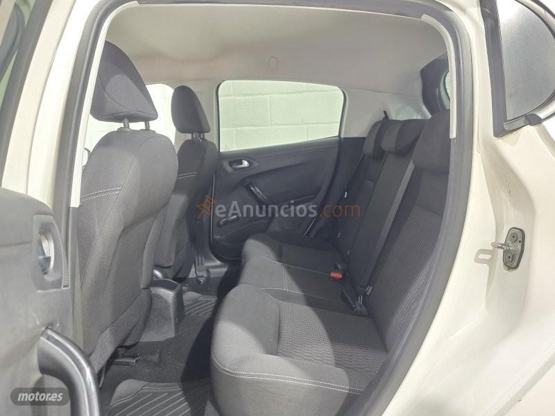 Peugeot 208 1.2 vti active de 2016 con 50.000 Km por 6.500 EUR. en Sevilla