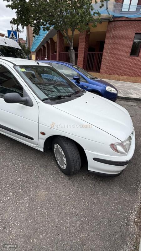 Renault Megane Europa 1.6E de 1998 con 155.148 Km por 1.850 EUR. en Asturias
