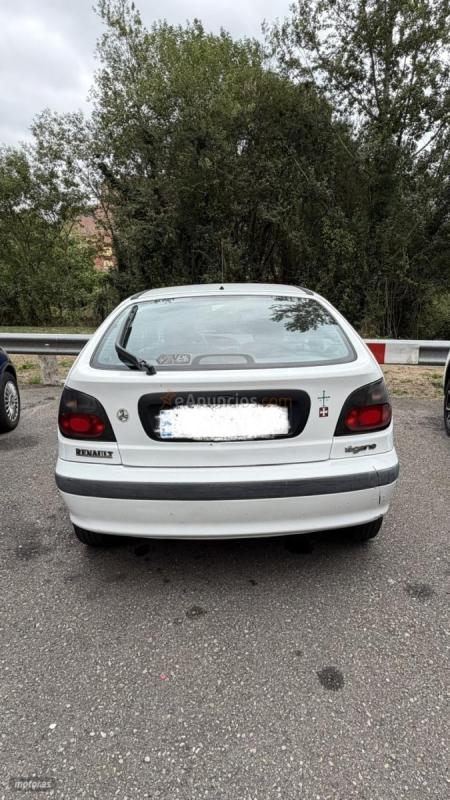 Renault Megane Europa 1.6E de 1998 con 155.148 Km por 1.850 EUR. en Asturias