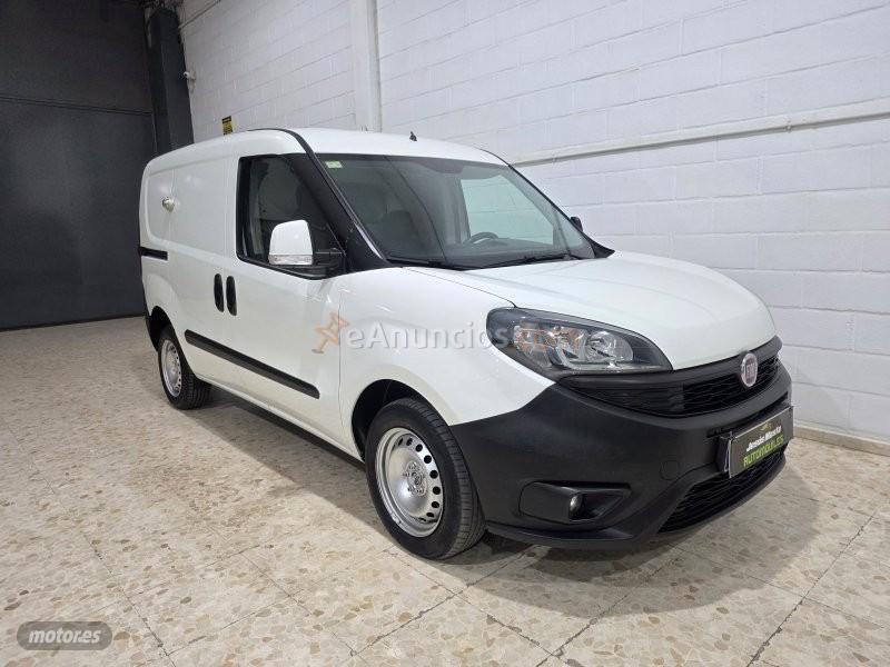 Opel Combo Cargo cdti de 2021 con 130.000 Km por 8.200 EUR. en Sevilla