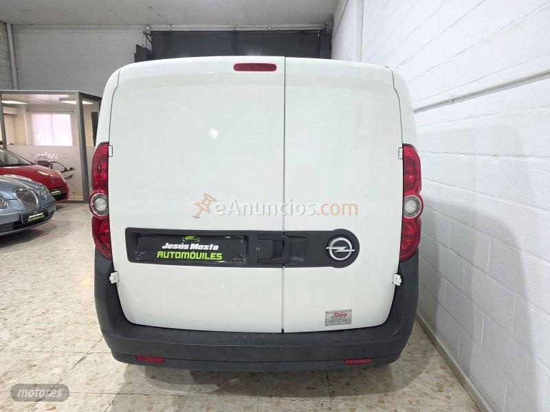 Opel Combo Cargo cdti 90cv de 2017 con 130.000 Km por 6.500 EUR. en Sevilla