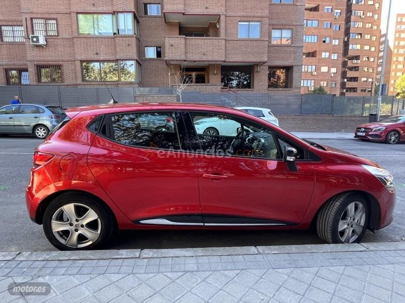 Renault Clio IV 0.9 TCe 90  Dynamic de 2014 con 115.000 Km por 7.290 EUR. en Madrid