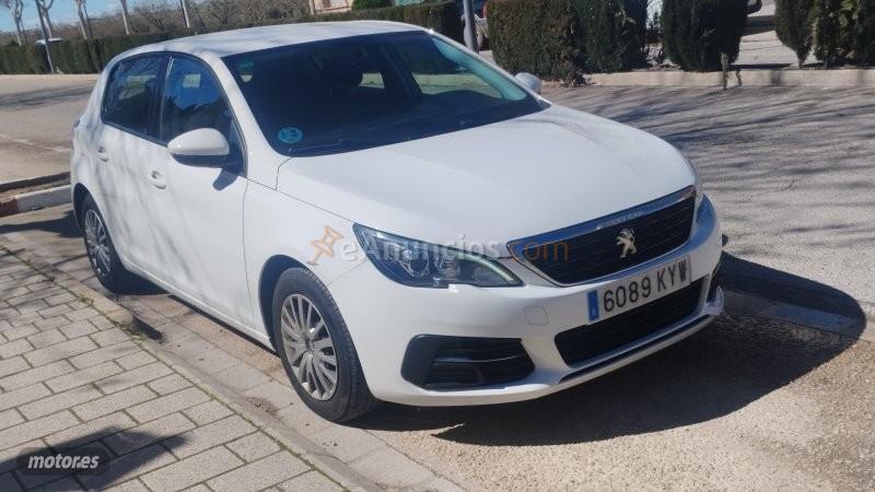 Peugeot 308 BUSSINES de 2019 con 130.000 Km por 10.500 EUR. en Albacete
