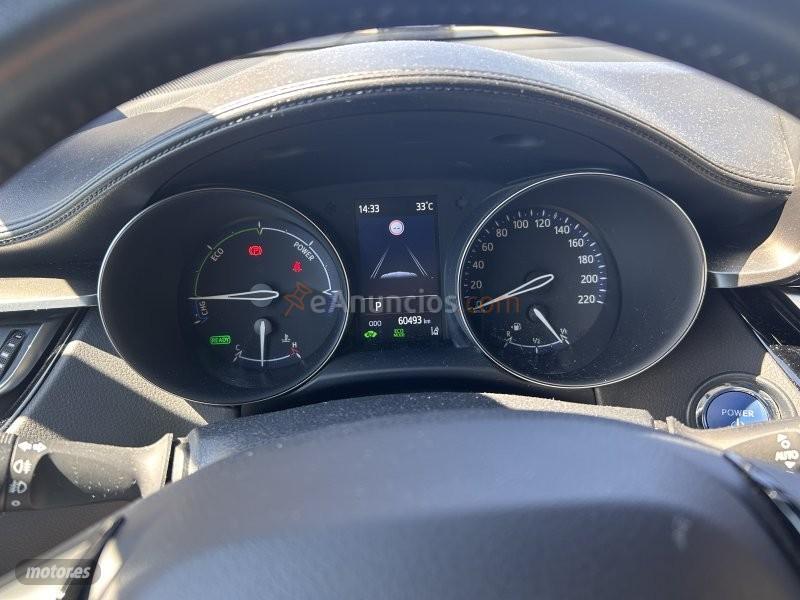 Toyota C-HR 2.0 180h Advance de 2023 con 61.000 Km por 25.500 EUR. en A Coruna