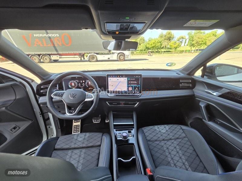 Volkswagen Tiguan Rline de 2024 con 37.000 Km por 40.500 EUR. en Navarra