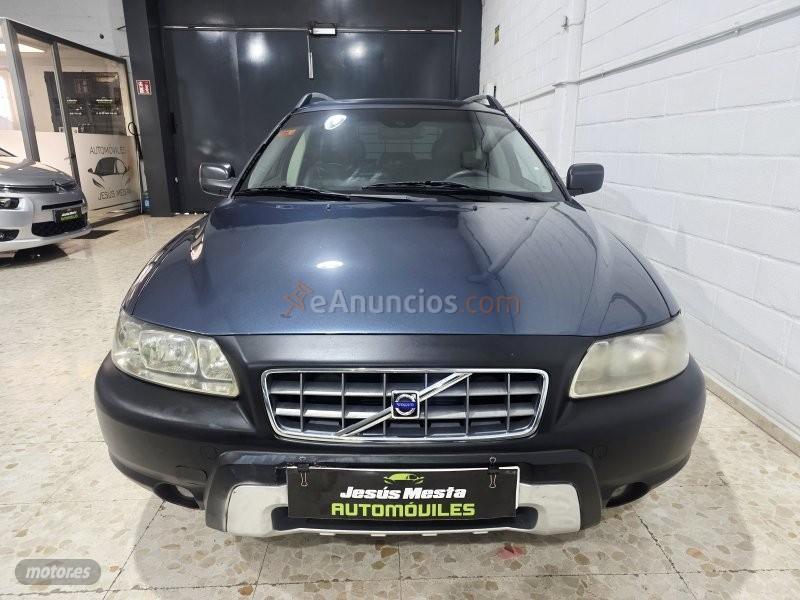 Volvo XC 70 Momentum de 2025 con 170.000 Km por 8.200 EUR. en Sevilla