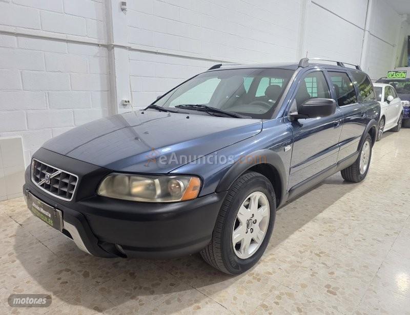 Volvo XC 70 Momentum de 2025 con 170.000 Km por 8.200 EUR. en Sevilla