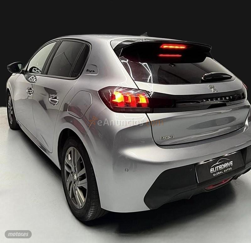 Peugeot 208 1.2 PureTech Style 75 de 2021 con 82.447 Km por 9.900 EUR. en Caceres