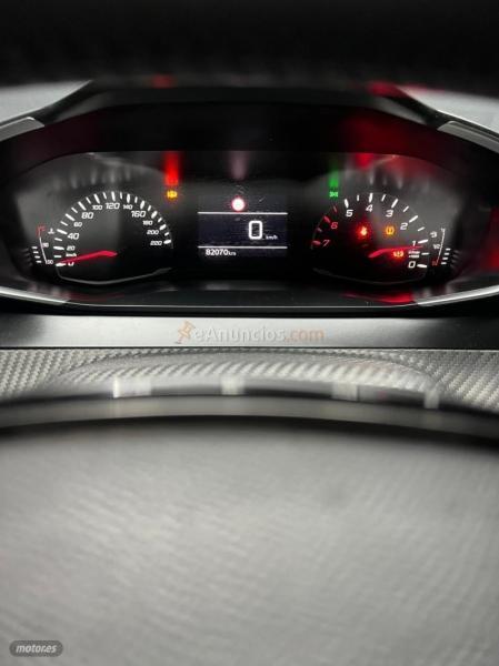 Peugeot 208 1.2 PureTech Style 75 de 2021 con 82.447 Km por 9.900 EUR. en Caceres