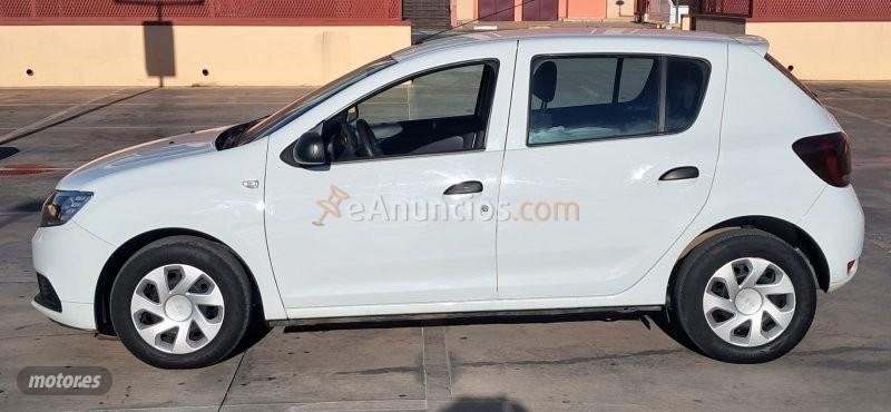 Dacia Sandero ESSENTIAL 1.0i a5p 75CV S&s de 2020 con 43.500 Km por 10.900 EUR. en Alicante
