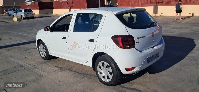 Dacia Sandero ESSENTIAL 1.0i a5p 75CV S&s de 2020 con 43.500 Km por 10.900 EUR. en Alicante