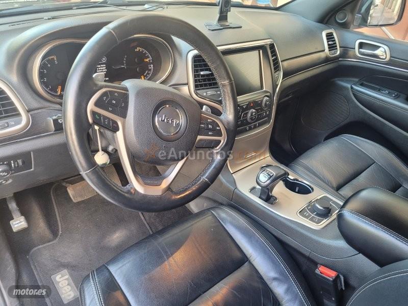 Jeep Grand Cherokee 3.0 CRD LIMITED de 2014 con 130.000 Km por 16.000 EUR. en Barcelona