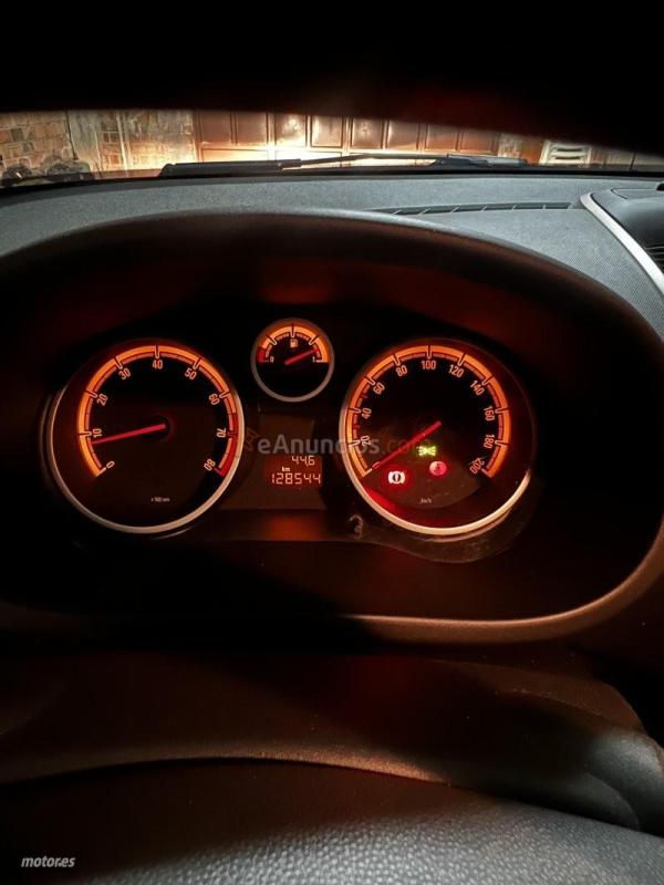 Opel Corsa Cosmo de 2008 con 130.000 Km por 4.350 EUR. en Jaen