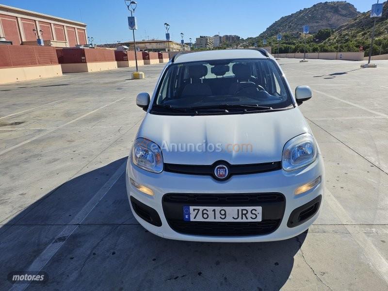 Fiat Panda 1.2i 5p LOUNGE 70 C.V. de 2016 con 77.500 Km por 7.500 EUR. en Alicante