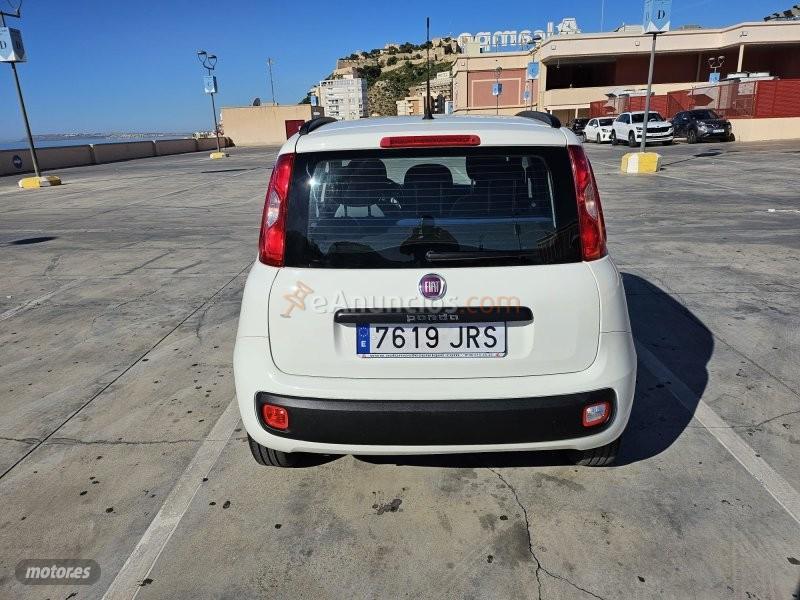 Fiat Panda 1.2i 5p LOUNGE 70 C.V. de 2016 con 77.500 Km por 7.500 EUR. en Alicante