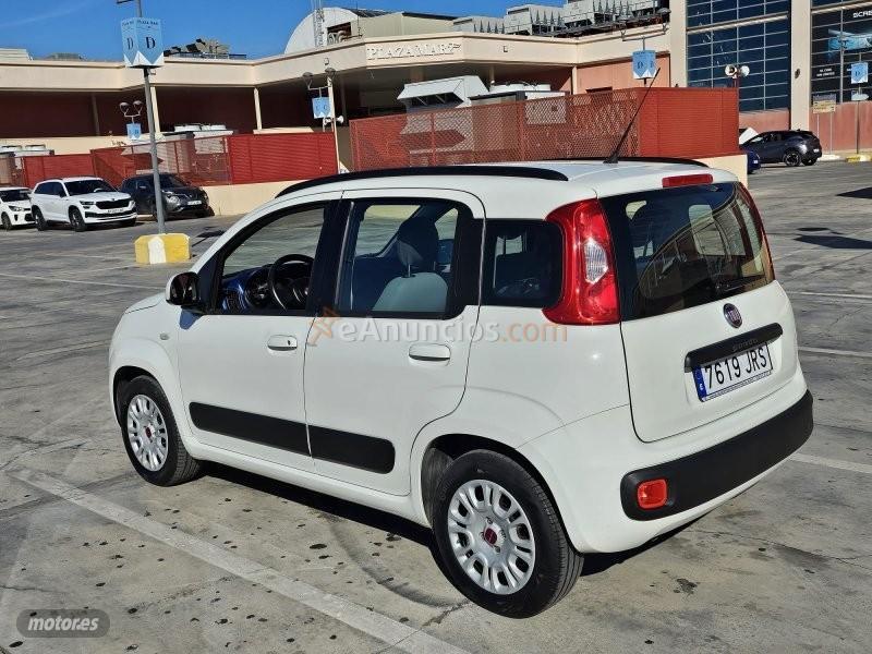 Fiat Panda 1.2i 5p LOUNGE 70 C.V. de 2016 con 77.500 Km por 7.500 EUR. en Alicante