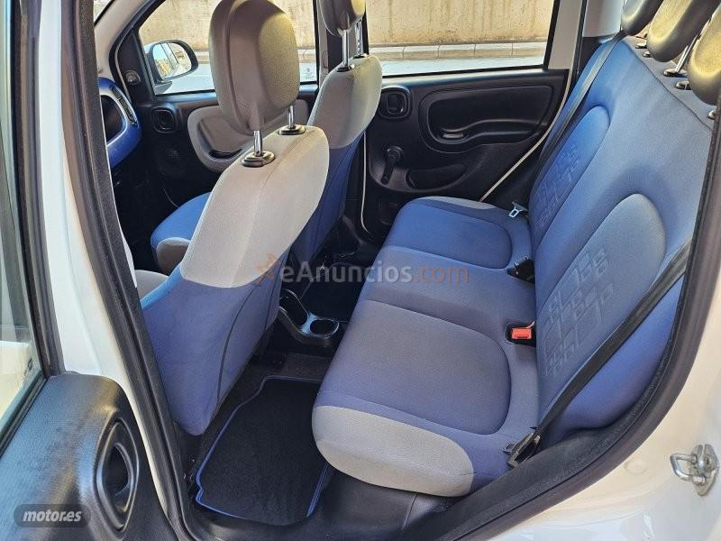 Fiat Panda 1.2i 5p LOUNGE 70 C.V. de 2016 con 77.500 Km por 7.500 EUR. en Alicante