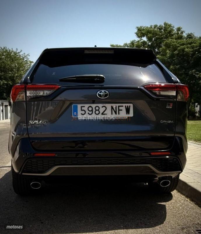 Toyota RAV 4 GR SPORT HIBRIDO ENCHUFABLE de 2025 con 21.000 Km por 49.900 EUR. en Madrid
