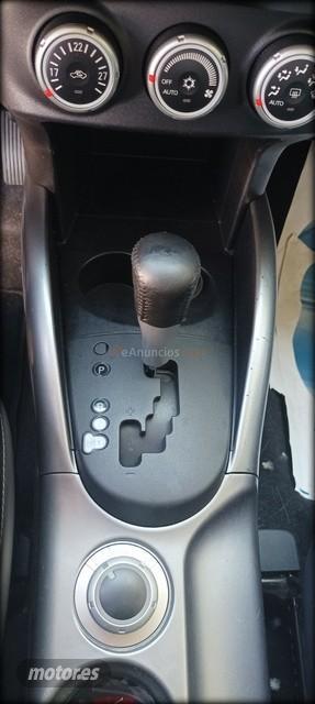Mitsubishi Outlander PHEV Kaiteki 4WD de 2007 con 120.000 Km por 14.900 EUR. en Asturias