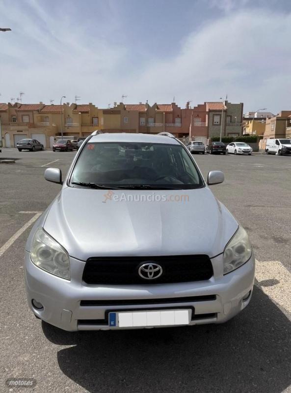 Toyota RAV 4 2.2 D-4D 136 CV Executive. de 2007 con 188.437 Km por 11.995 EUR. en Almeria