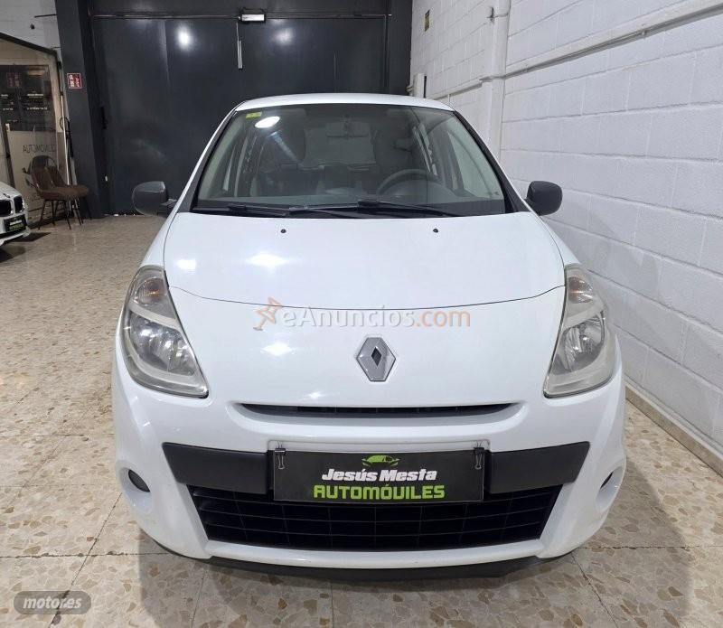 Renault Clio 1.5 dci 90 cv de 2012 con 178.900 Km por 4.500 EUR. en Sevilla