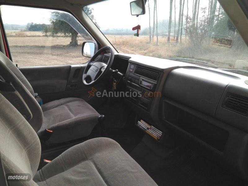 Volkswagen Multivan 2.5 TDI de 1997 con 389.000 Km por 9.000 EUR. en Lleida