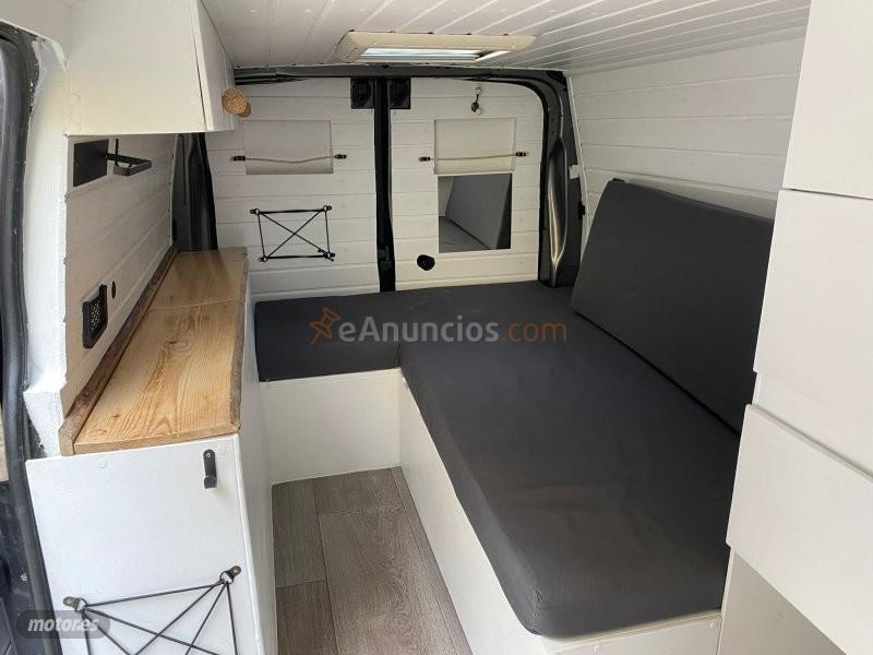 Citroen Jumpy TALLA XL BLUEHDI 150CV S&S 6V CLUB de 2018 con 255.000 Km por 24.000 EUR. en Barcelona