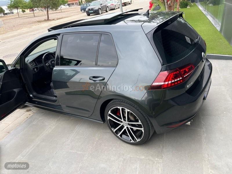 Volkswagen Golf 7 de 2014 con 124.000 Km por 14.000 EUR. en Murcia