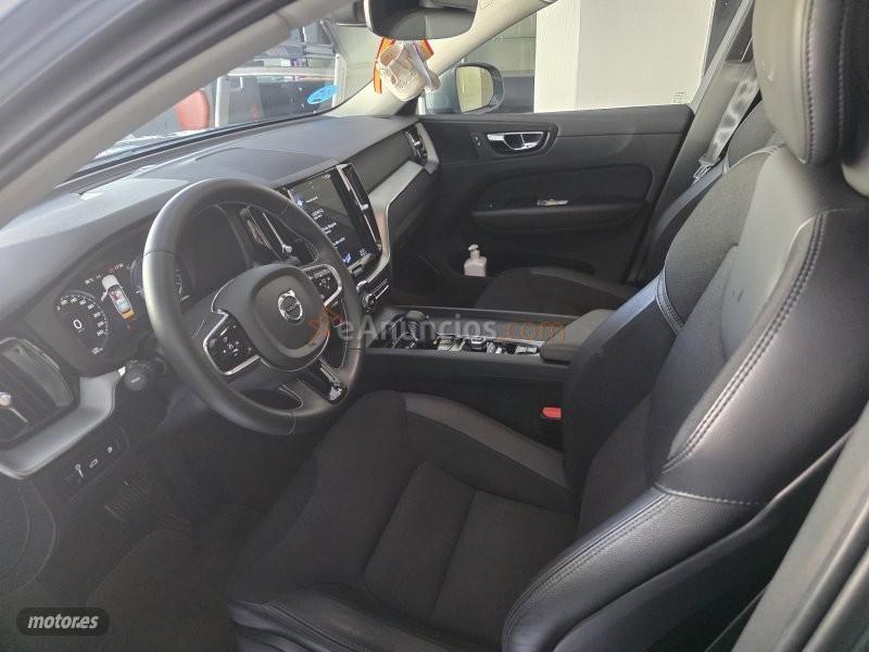 Volvo XC 60 T8 R-Desing de 2020 con 140.000 Km por 27.000 EUR. en Madrid