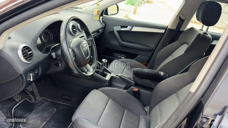 Audi A3 1.6 105 de 2009 con 180.000 Km por 6.200 EUR. en Murcia