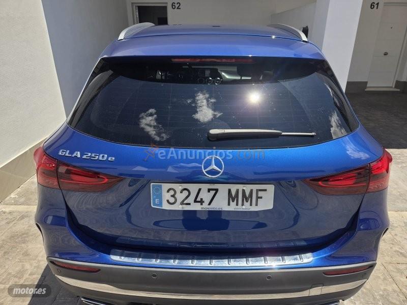 Mercedes Clase GLA 250 E AMG LINE de 2023 con 44.000 Km por 36.000 EUR. en Sevilla