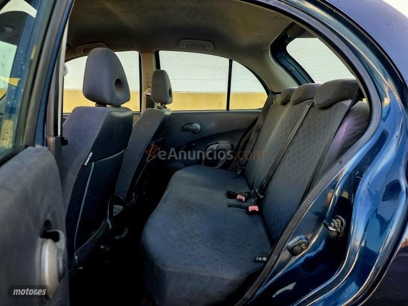 Nissan Micra 1.2 visia de 2004 con 200.000 Km por 2.000 EUR. en Sevilla