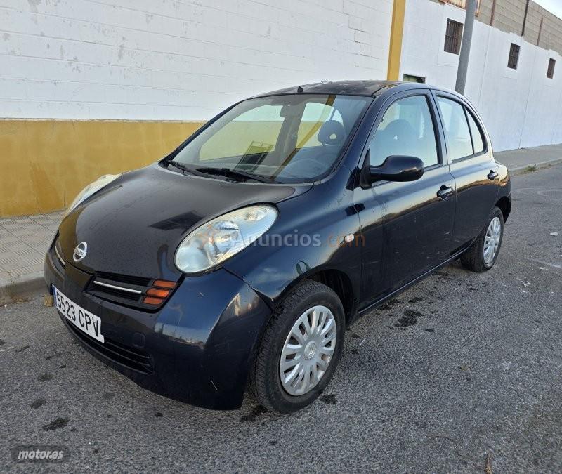 Nissan Micra 1.2 visia de 2004 con 200.000 Km por 2.000 EUR. en Sevilla