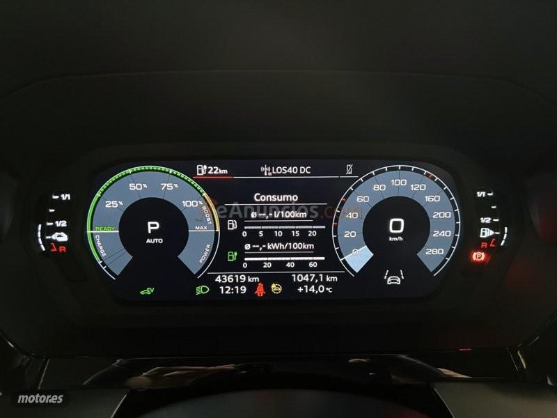 Audi A3 Sportback 40 TFSIe Automatico S-Tronic  S-Line de 2022 con 43.500 Km por 32.890 EUR. en Barcelona