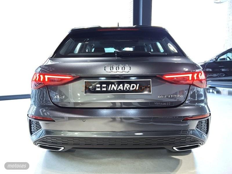 Audi A3 Sportback 40 TFSIe Automatico S-Tronic  S-Line de 2022 con 43.500 Km por 32.890 EUR. en Barcelona